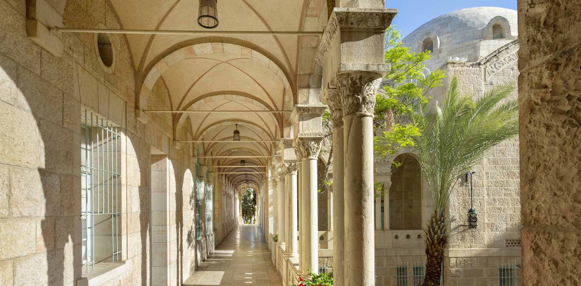 בית מלון בירושלים | THREE ARCHES HOTEL